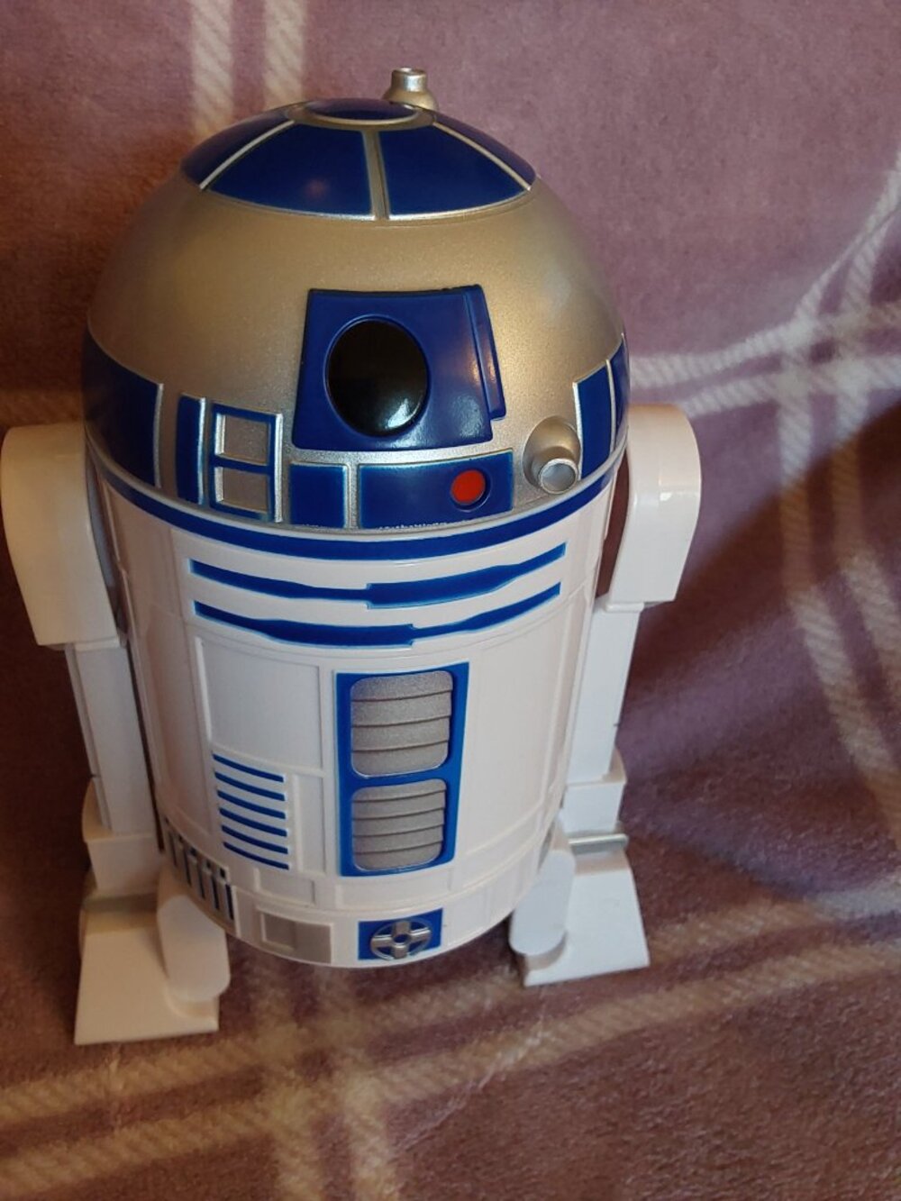 Star Wars R2-D2 Measuring Cups - Picture 6 of 11